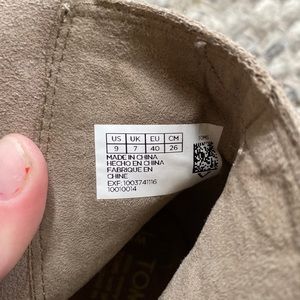 Tom’s Bootie Size 9